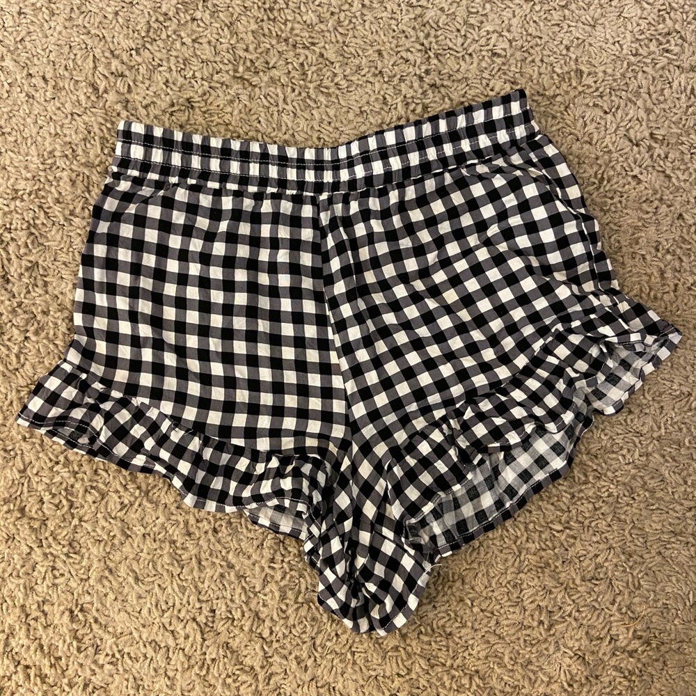 Gingham flowy shorts
